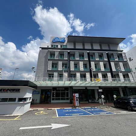 The Concept Hotel Melaka City Exterior photo